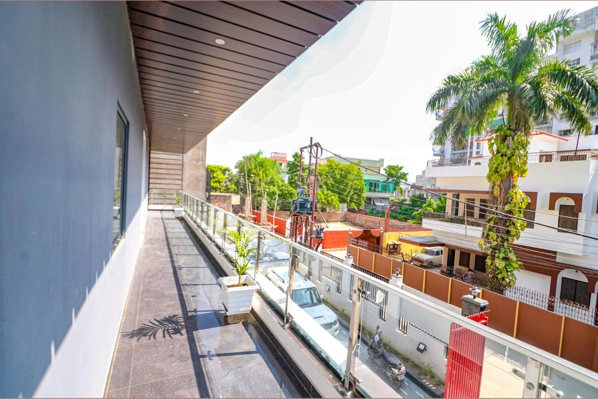Fabhotel Premium Kashi Varanasi Exteriör bild