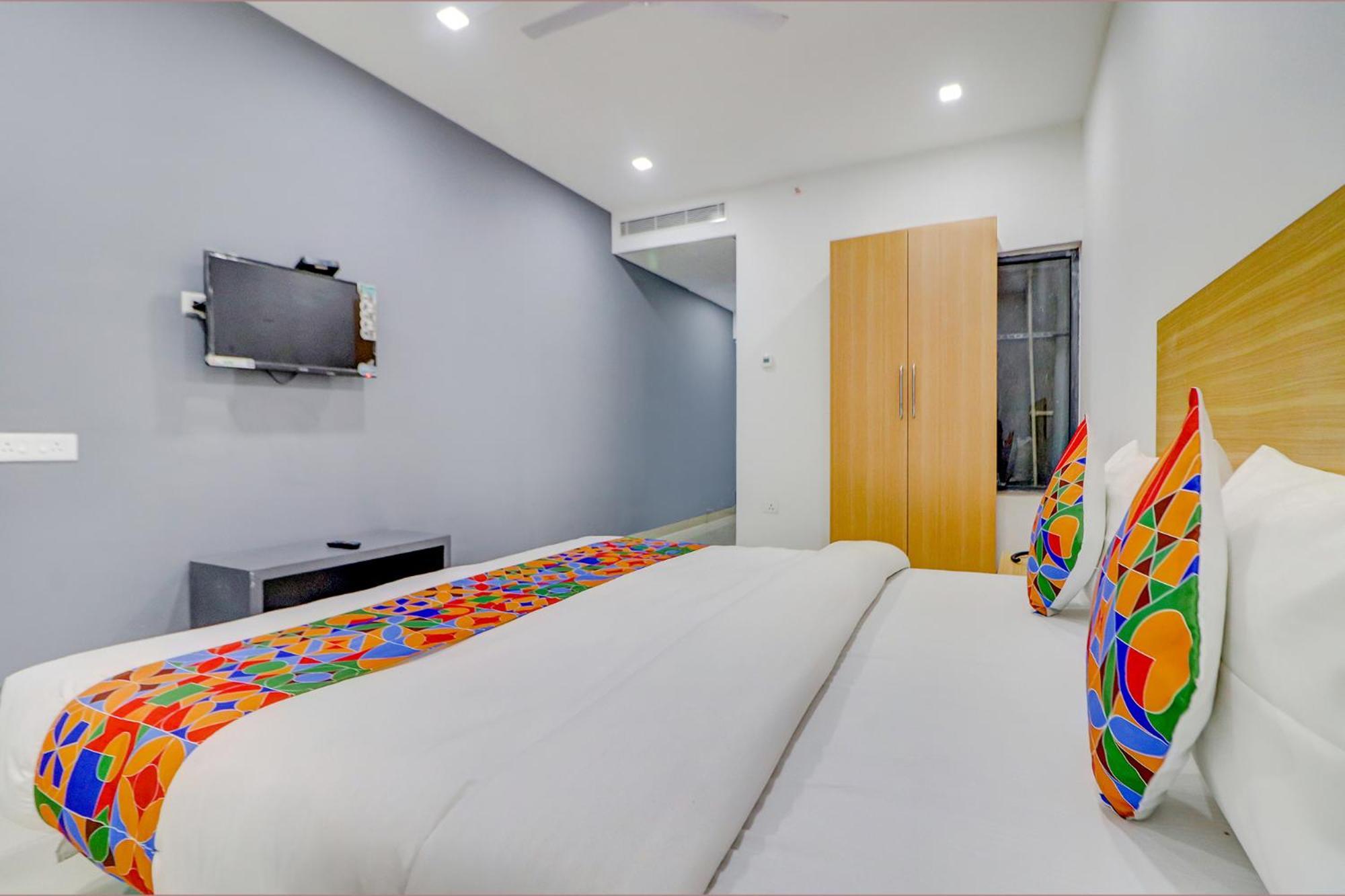 Fabhotel Premium Kashi Varanasi Exteriör bild