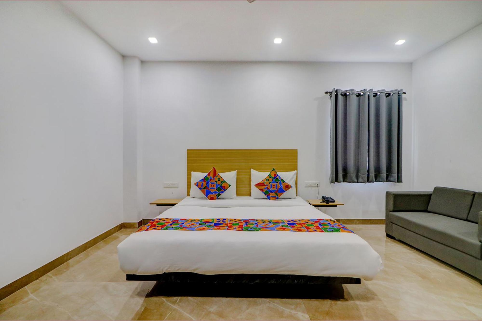 Fabhotel Premium Kashi Varanasi Exteriör bild